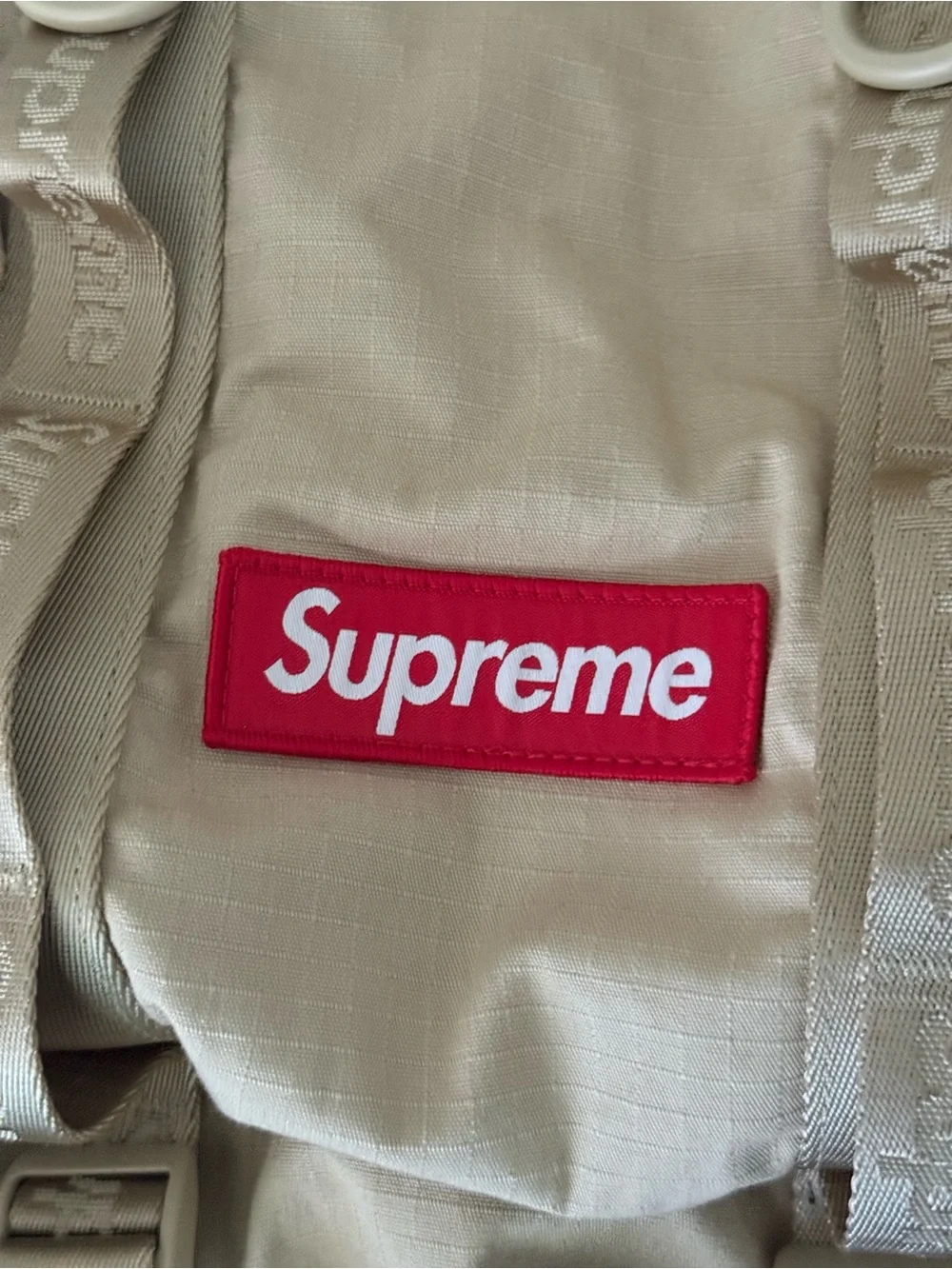 Supreme new woven red